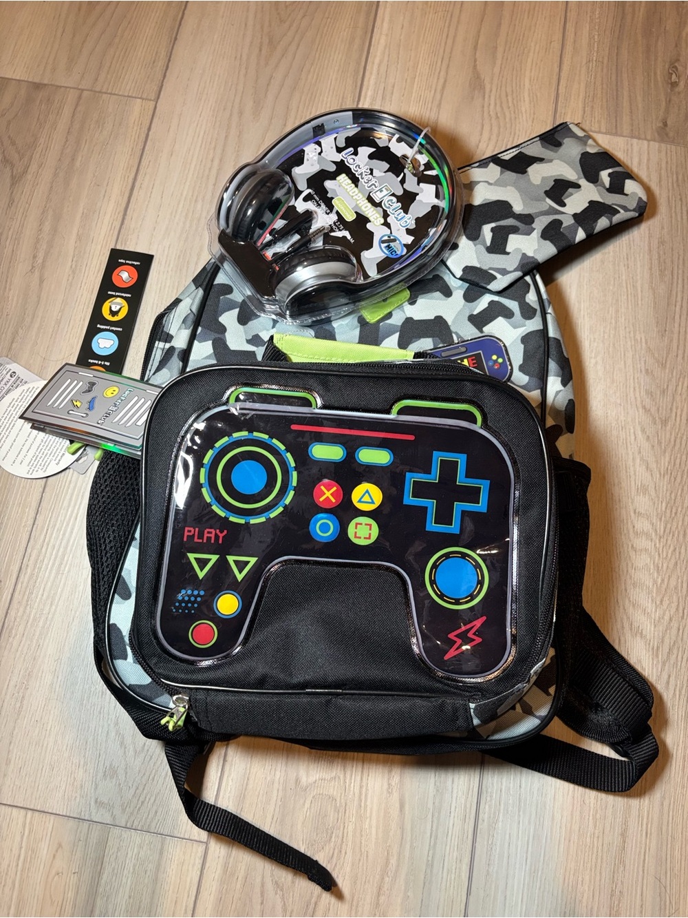 Kids Gaming Camo Backpack with Headphones - Gray/Black